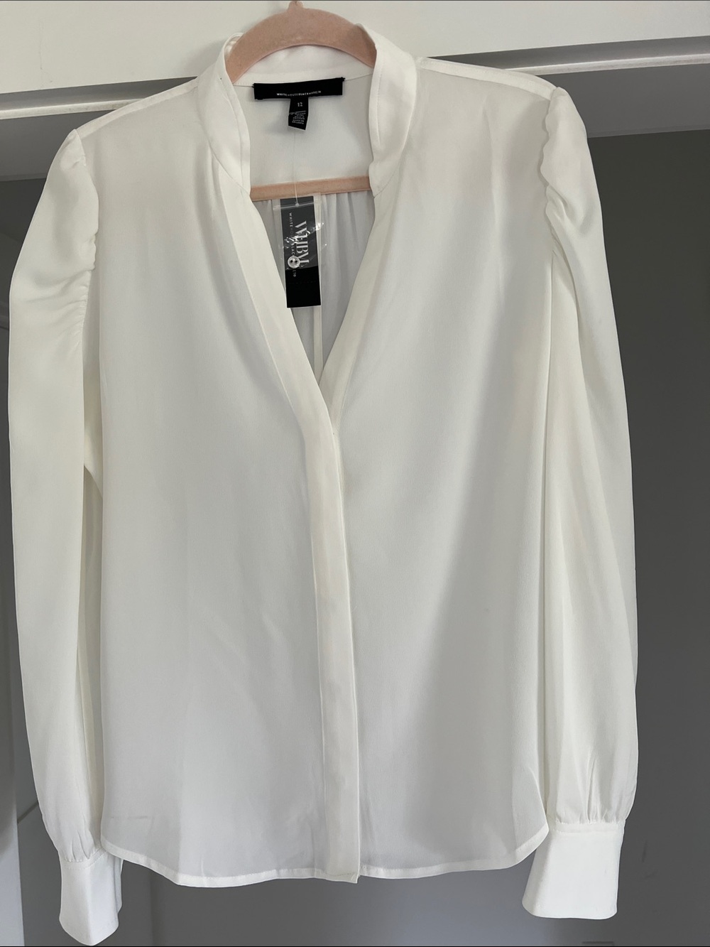 White House Black Market White Mandarin Collar V-Neck Blouse